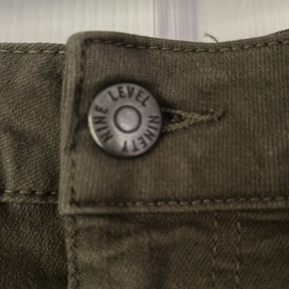 Level 99 green jeans - Picture 2 of 3